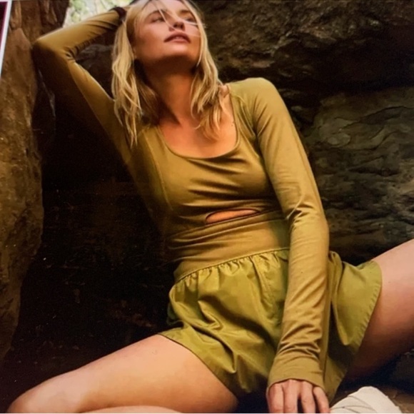 NWOT FP Movement Righteous Long-Sleeve Runsie - Picture 2 of 8